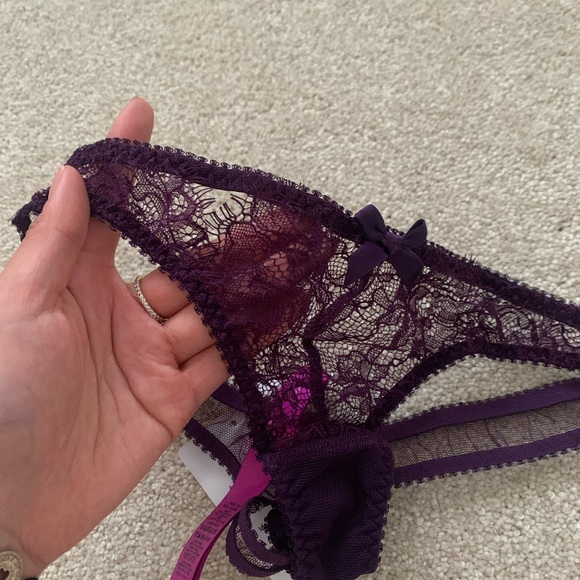 AGENT PROVOCATEUR Thongs - Picture 8 of 8